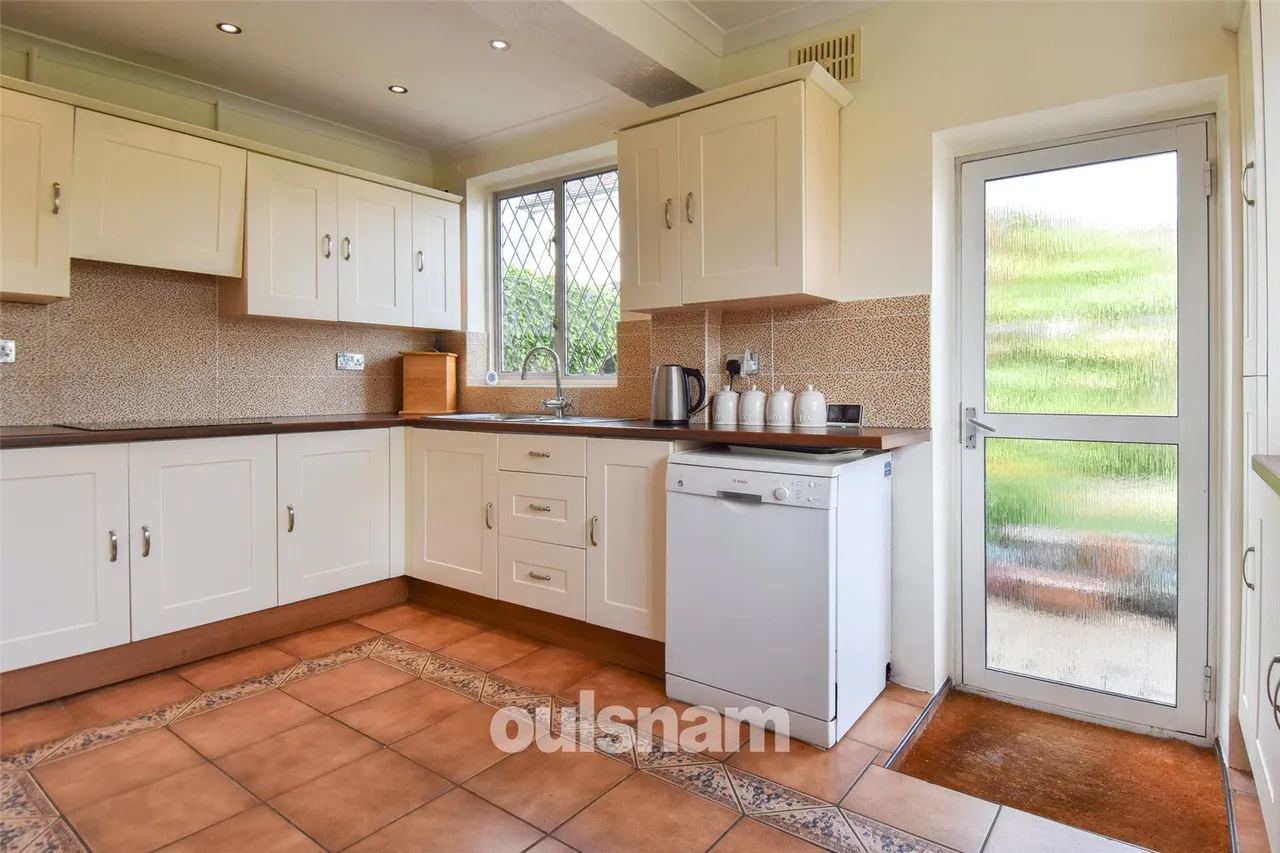 Wyche Avenue, Kings Heath, Birmingham, West Midlands, B14 6LQ, photo 18