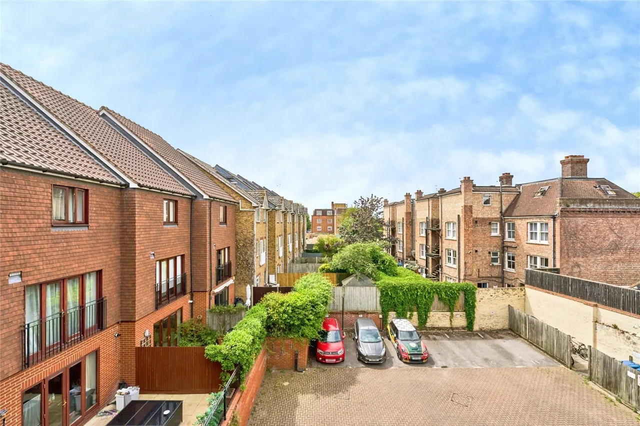 East Lane, Kingston upon Thames, KT1, photo 10