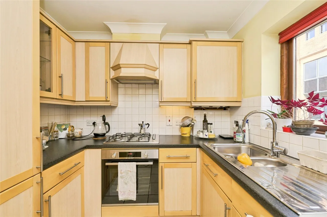 East Lane, Kingston upon Thames, KT1, photo 16