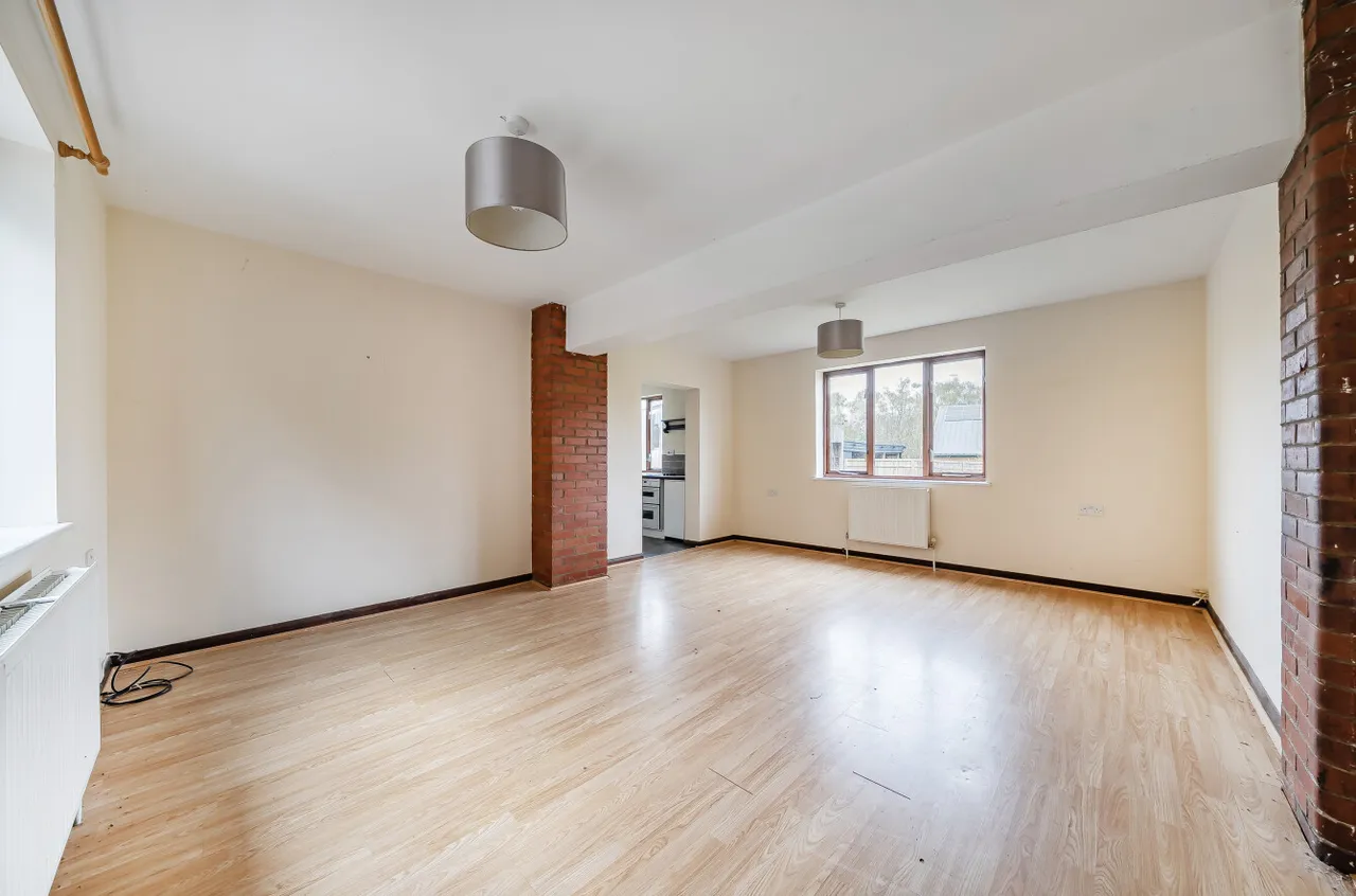 The Granary, Satins Hill Farm, TN17, photo 2