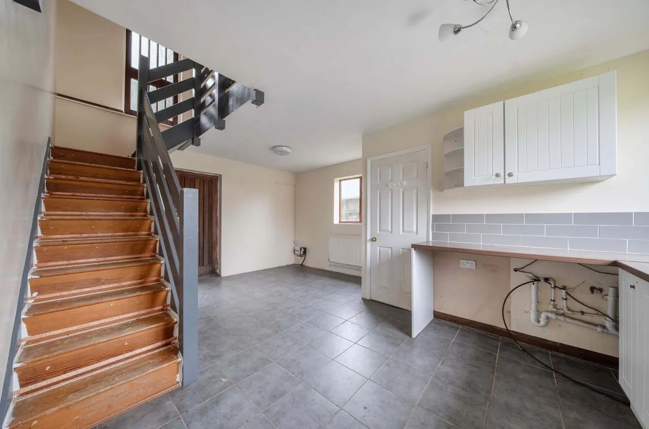 The Granary, Satins Hill Farm, TN17, photo 4
