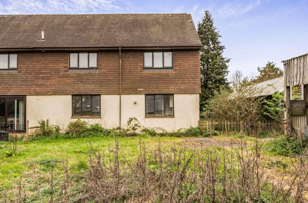 The Granary, Satins Hill Farm, TN17, photo 5
