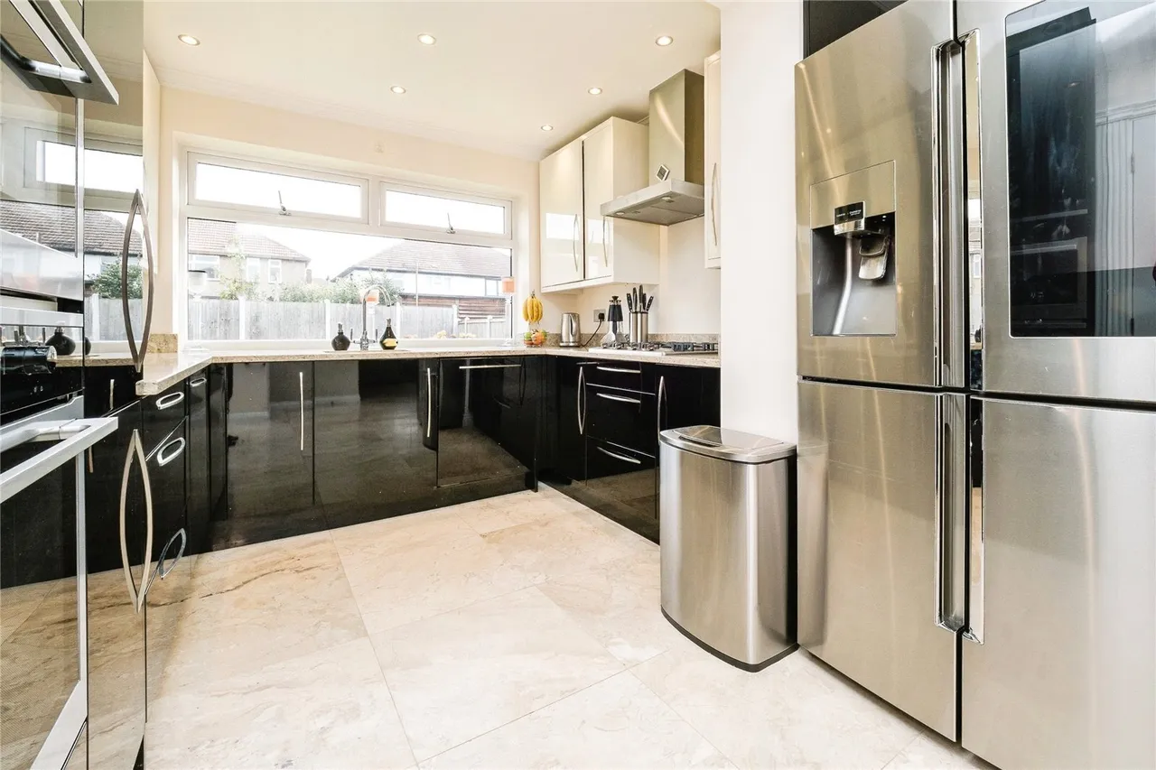 Don Way, Romford, RM1, photo 10
