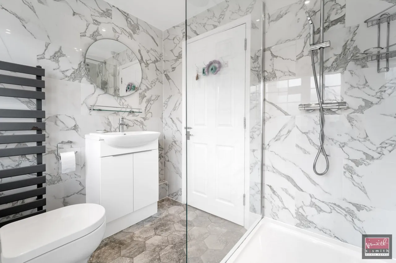 Springfield Road, Ashford, TW15, photo 12