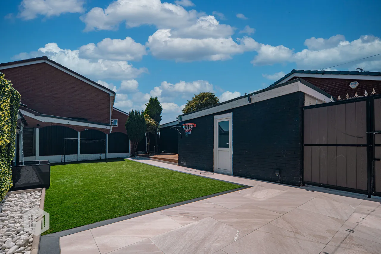Mendip Close, Bolton, BL2 6LG, photo 15