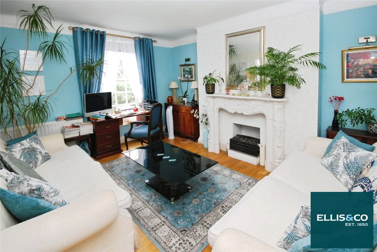Finchley Road, Temple Fortune, NW11, photo 2