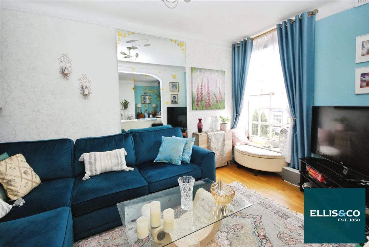 Finchley Road, Temple Fortune, NW11, photo 10