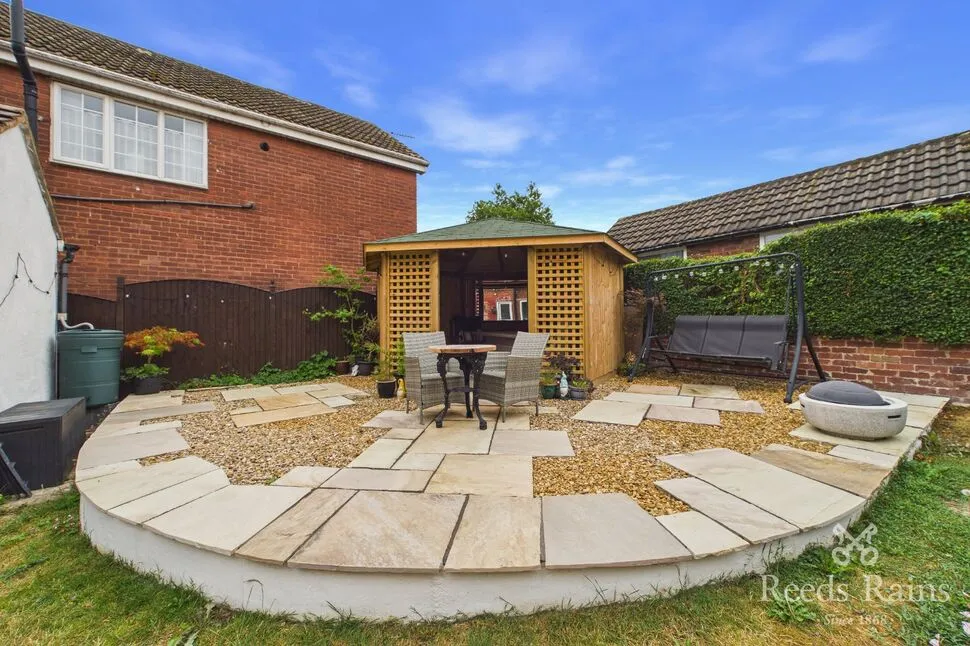 Askam Avenue, Pontefract, Wakefield, WF8, photo 3