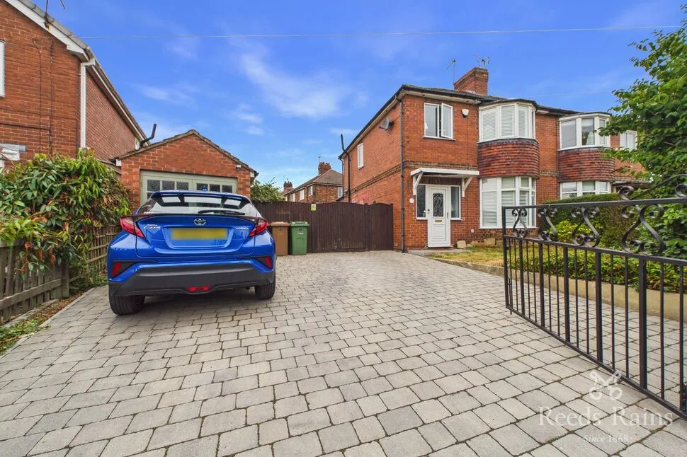 3 bed house for sale — Askam Avenue, Pontefract, Wakefield, WF8