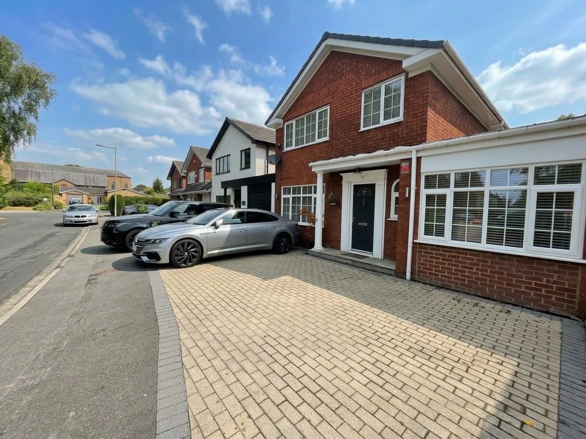 5 bed house for sale, Carnoustie Drive, Heald Green