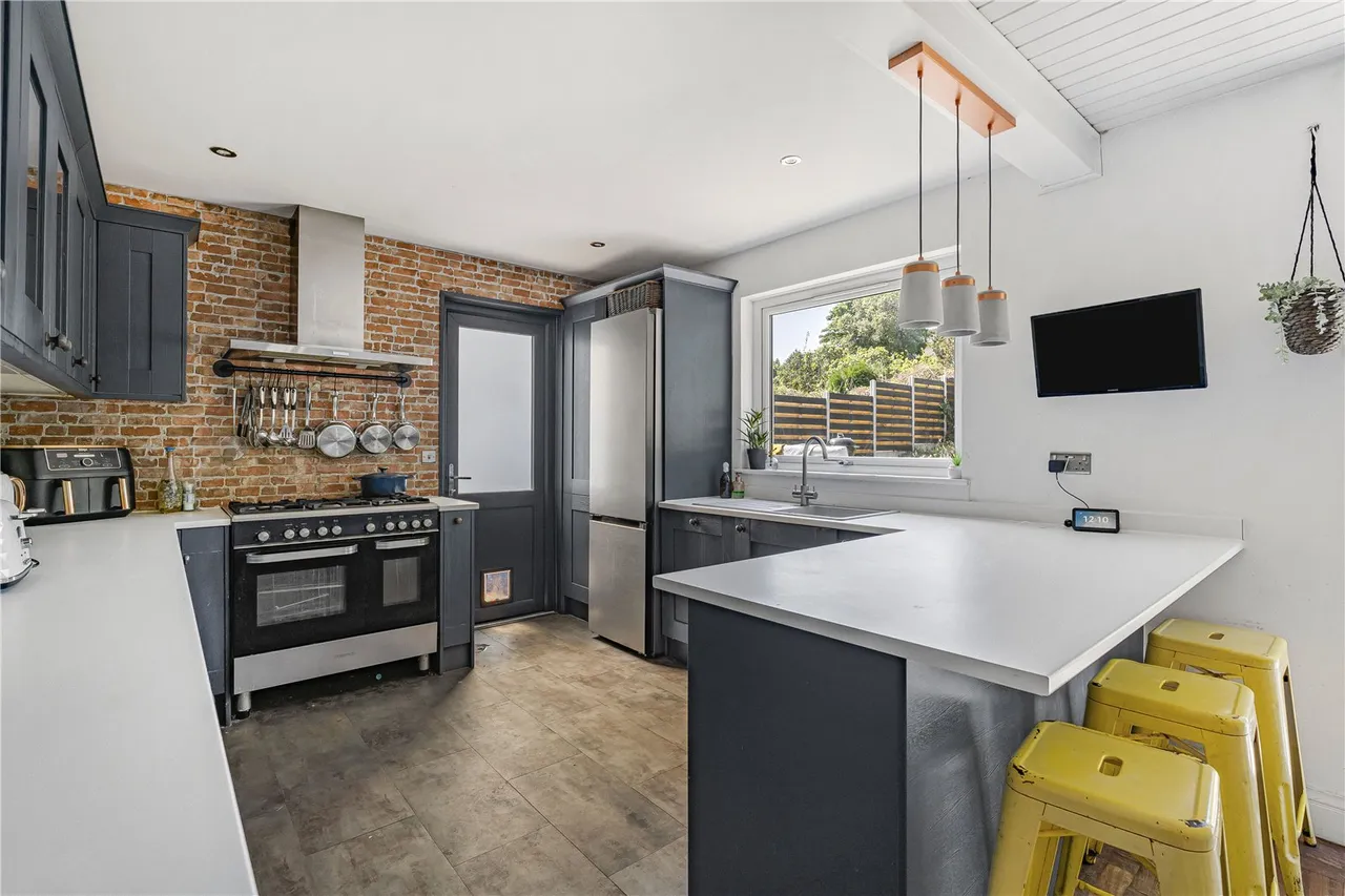 Treworder Road, Truro, Cornwall, TR1 2JZ, photo 12