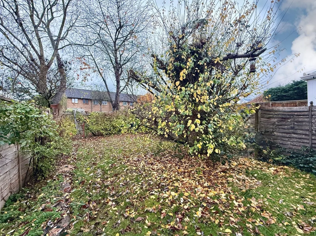 Radcot Close, Swindon, Wiltshire, SN5 5UY, photo 5