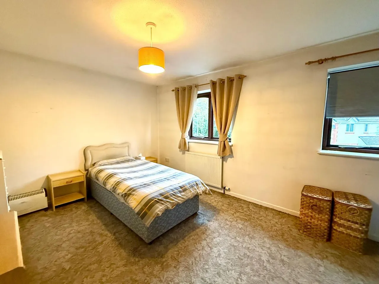 Radcot Close, Swindon, Wiltshire, SN5 5UY, photo 4