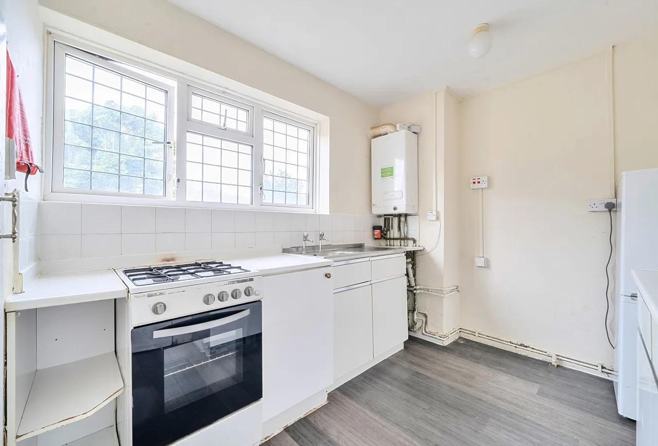 Pipers Green, London, NW9 8UH, photo 4