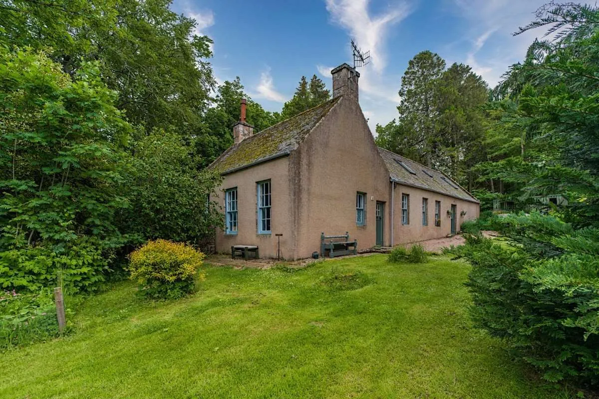 3 bed house for sale, Gardeners Cottage, Premnay, AB52