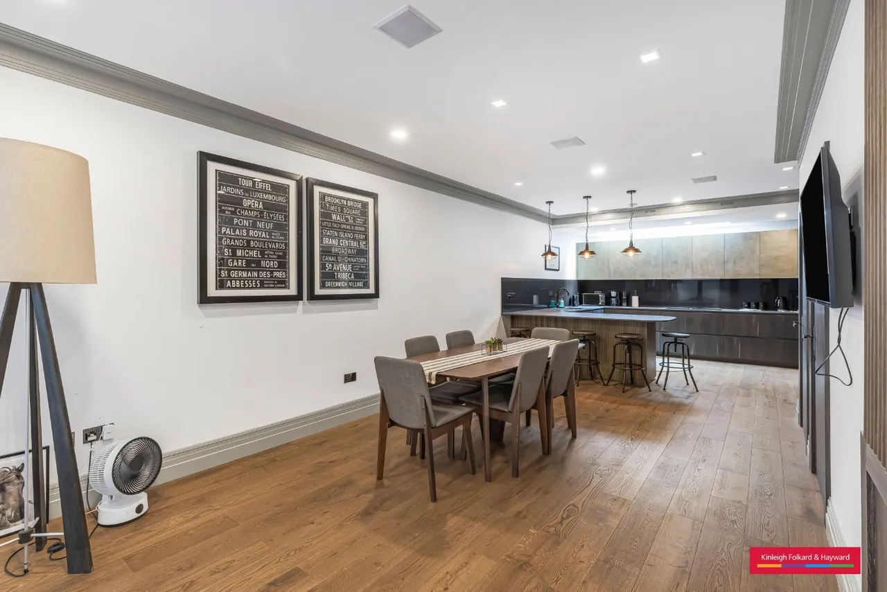 St. Pauls Crescent, London, NW1, photo 8