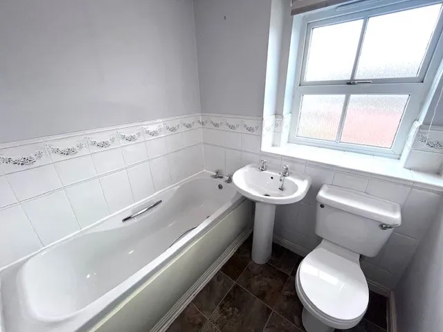 Lower Meadow Drive, Congleton, CW12, photo 11