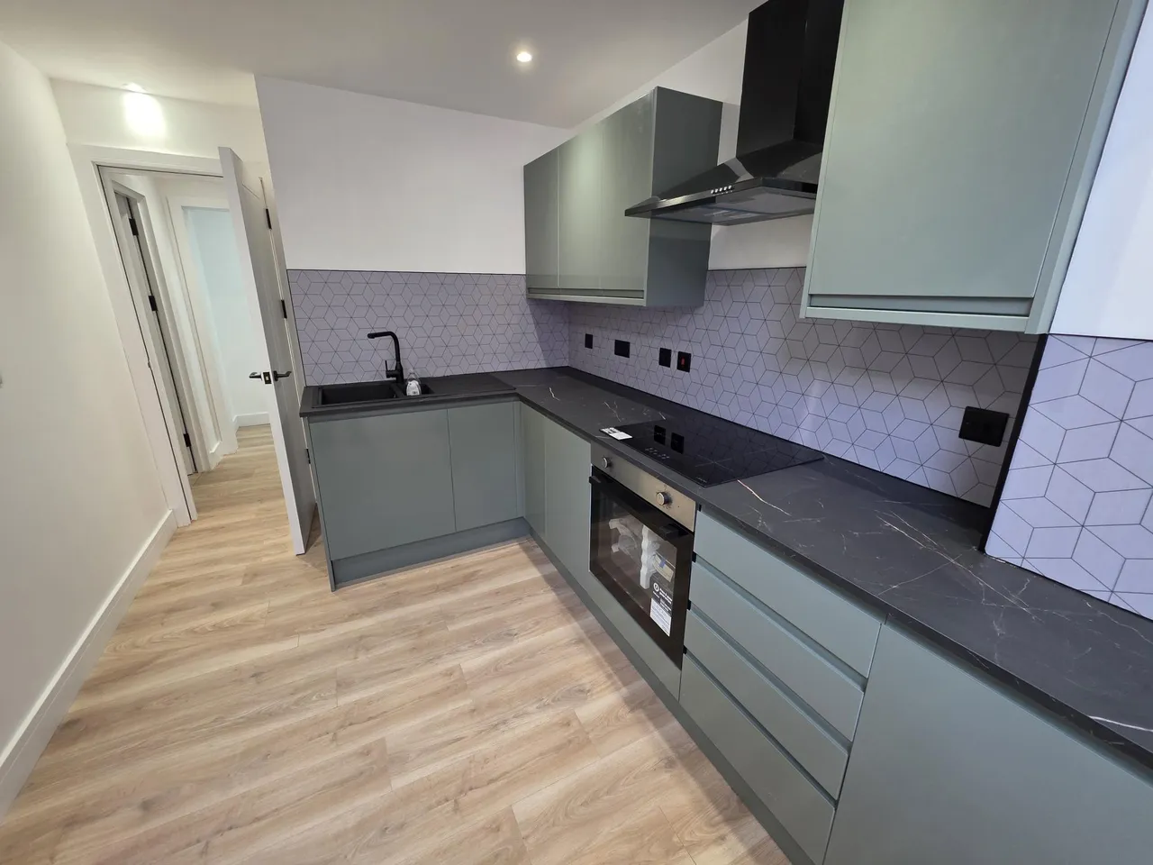Crwys Road, Cardiff, CF24, photo 3