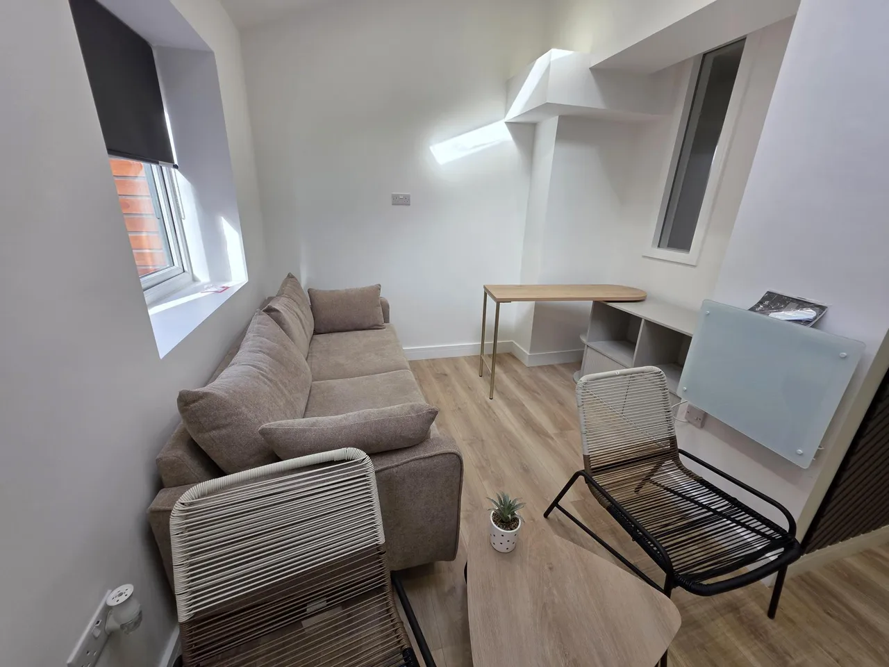 Crwys Road, Cardiff, CF24, photo 5