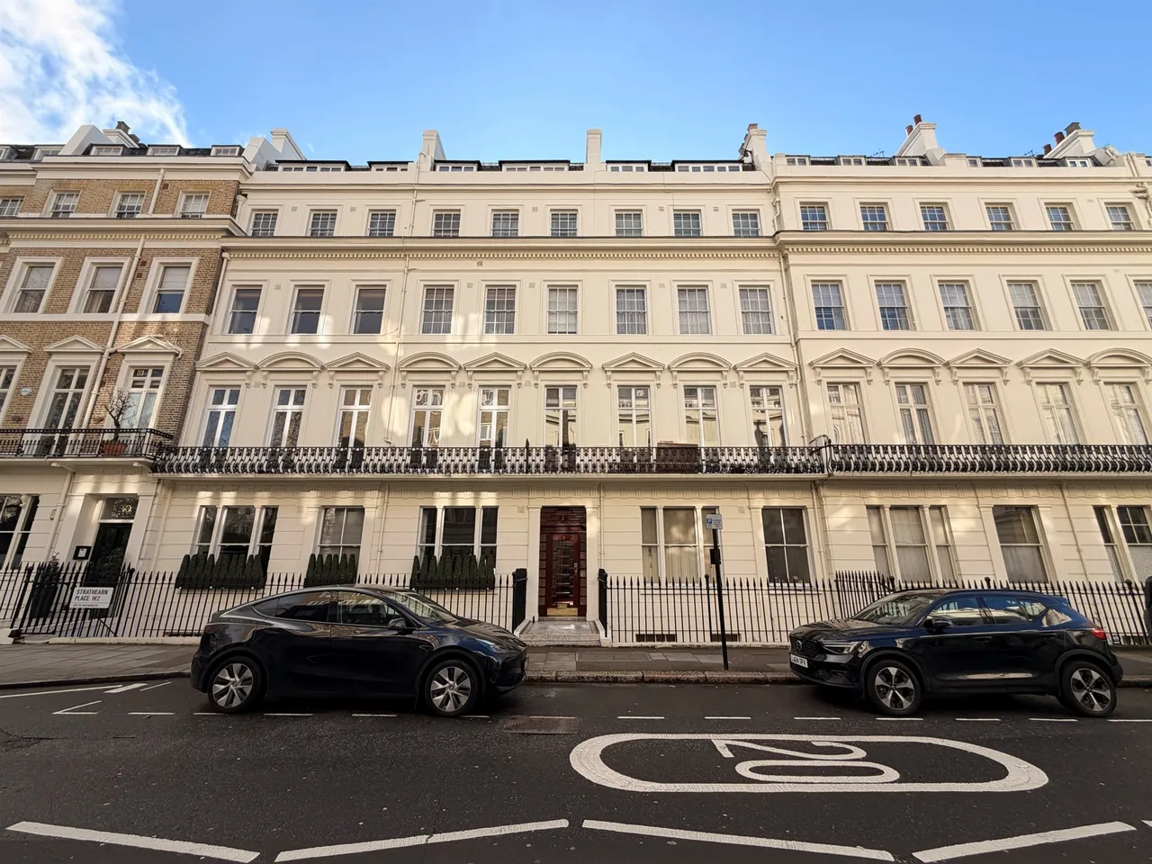 1 bed flat for sale — Strathearn Place, London