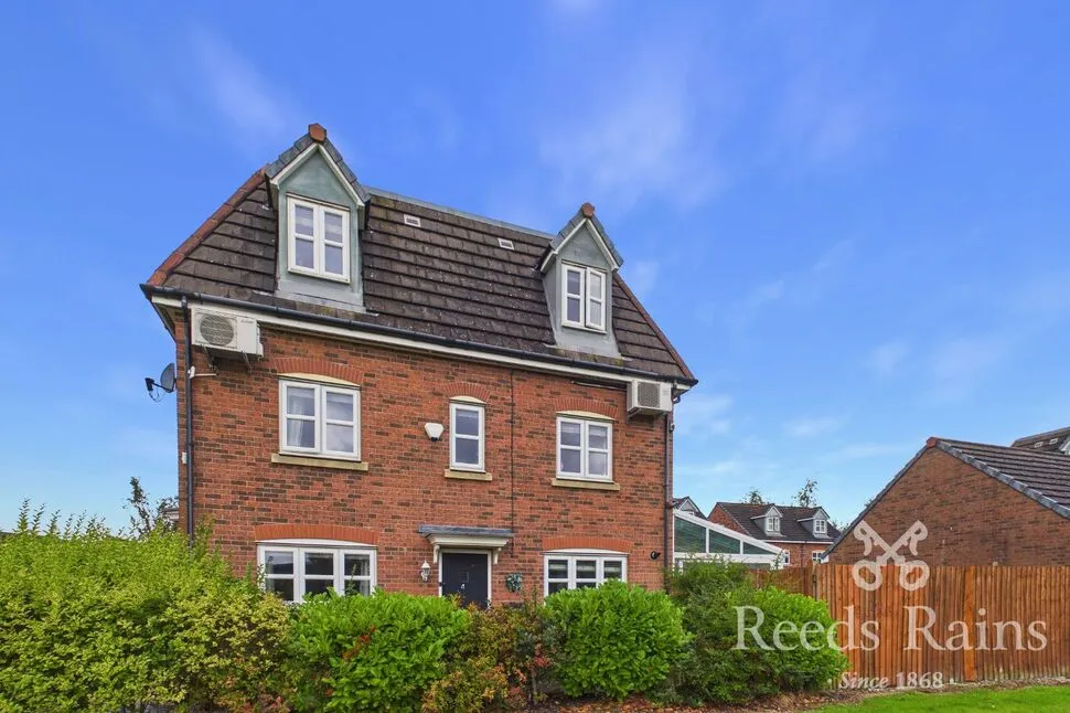 4 bed house for sale — Crompton Walk, Buckshaw Village, Lancashire, PR7