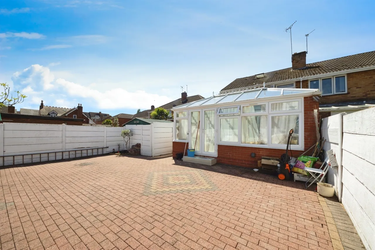 Lyons Grove, Birmingham, B11, photo 17