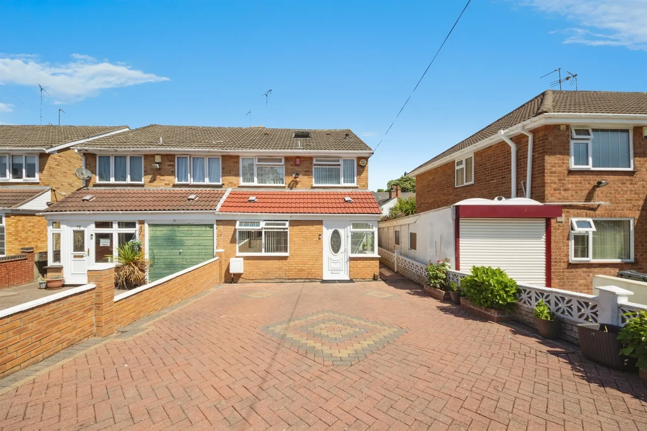 5 bed house for sale, Lyons Grove, Birmingham, B11