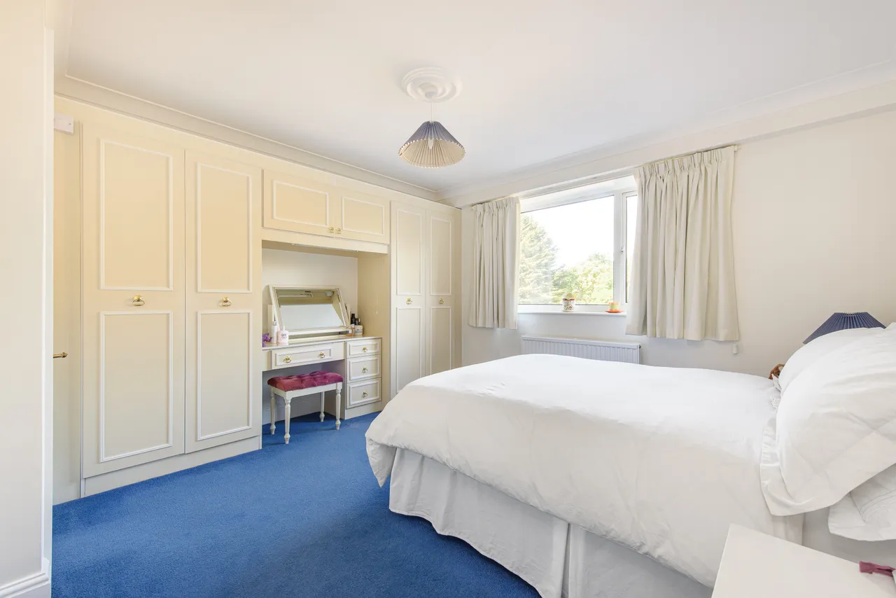 2 Copper Beech Court, 1035 High Road, London, photo 4