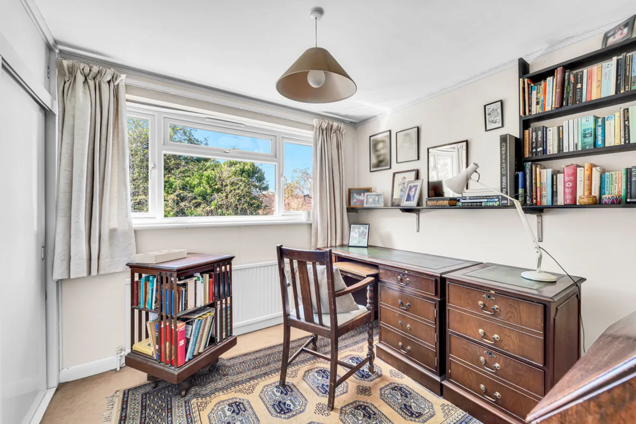 Exeforde Avenue, Ashford, TW15, photo 10