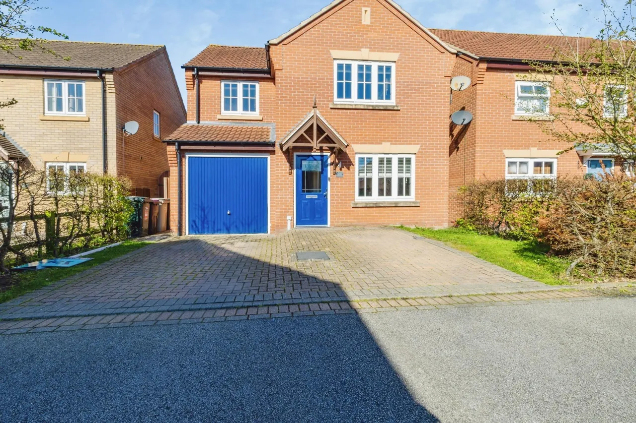 3 bed house for sale, Hamilton Way, Coningsby, LN4