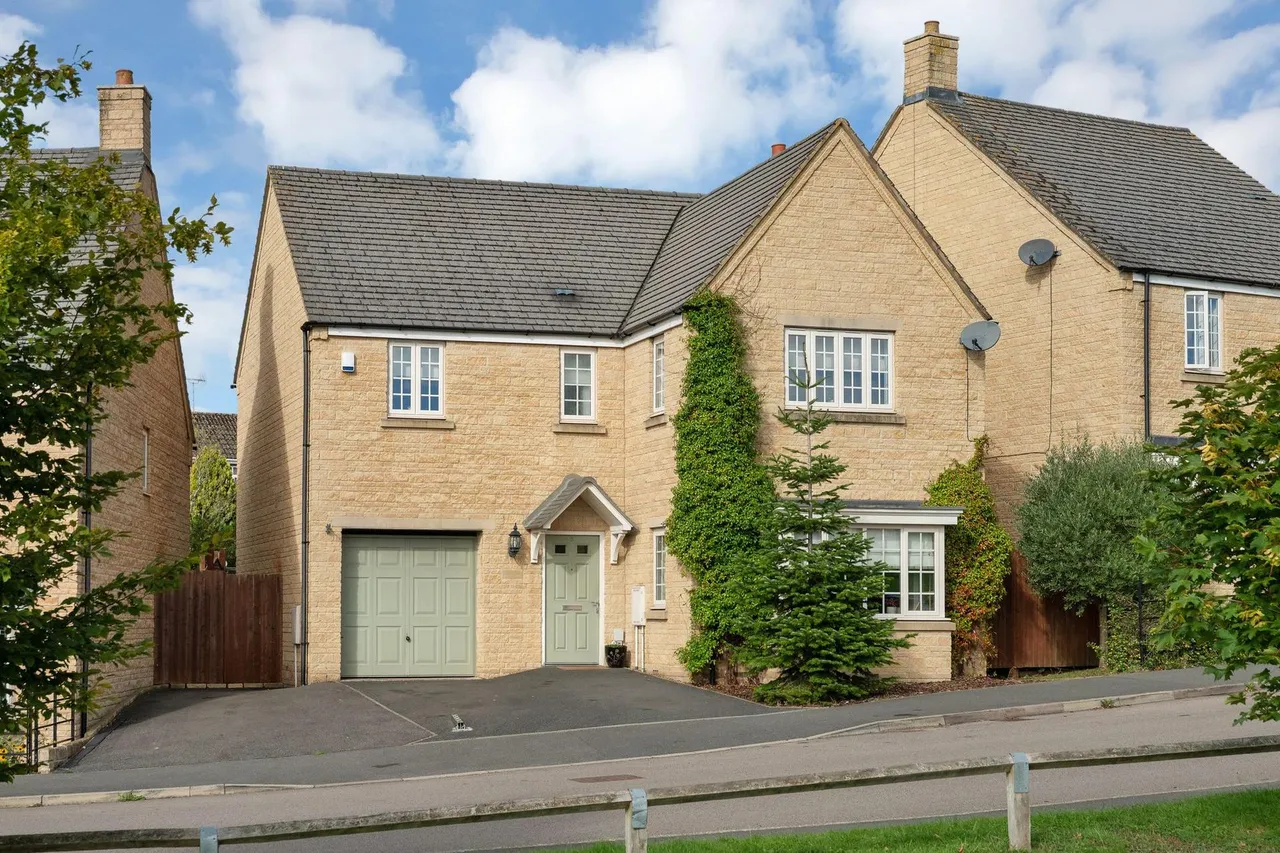 4 bed house for sale, Oak Lane, Kings Cliffe, PE8