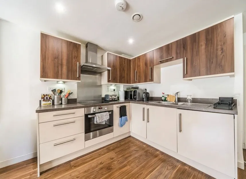 Gifford Road, Harlesden, NW10, photo 3