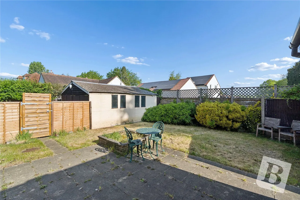 Coxtie Green Road, Pilgrims Hatch, CM14, photo 11