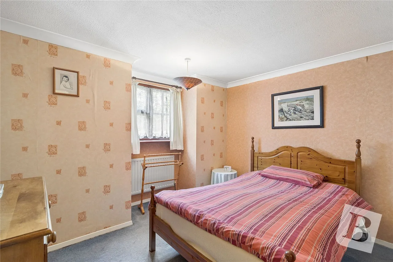 Coxtie Green Road, Pilgrims Hatch, CM14, photo 9