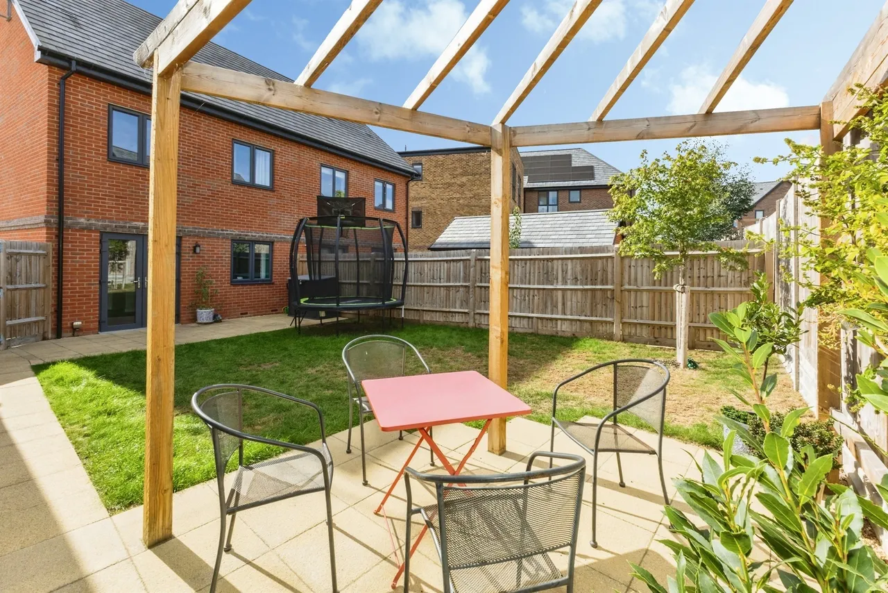 Princess Marina Drive, Arborfield Green, RG2, photo 22