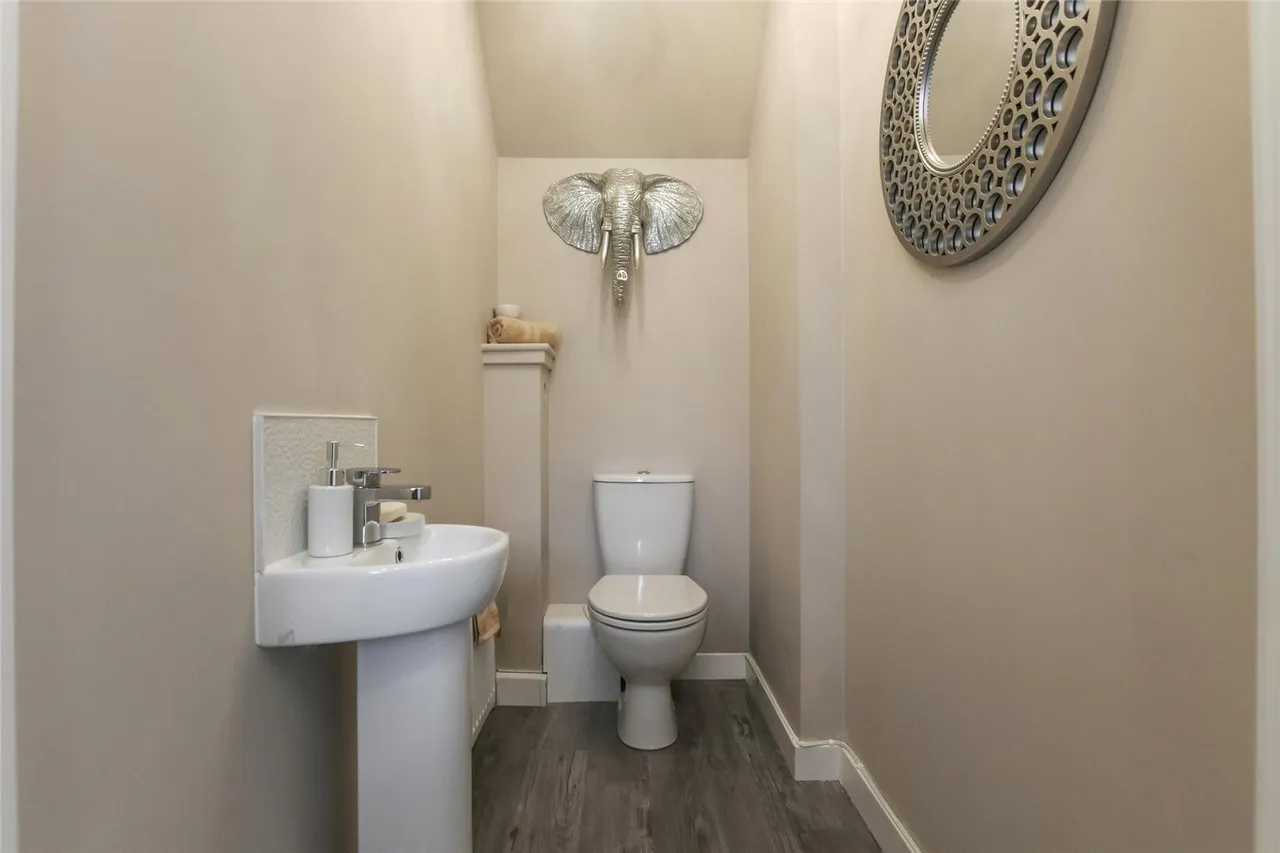 Harfield Gardens, Barlanark, Glasgow, G33, photo 5