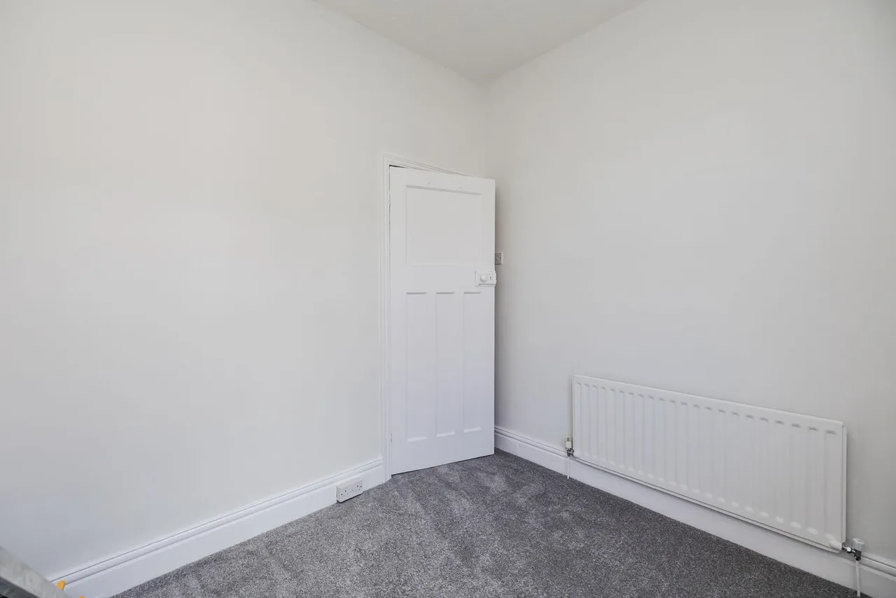 Addycombe Terrace, Heaton, photo 23