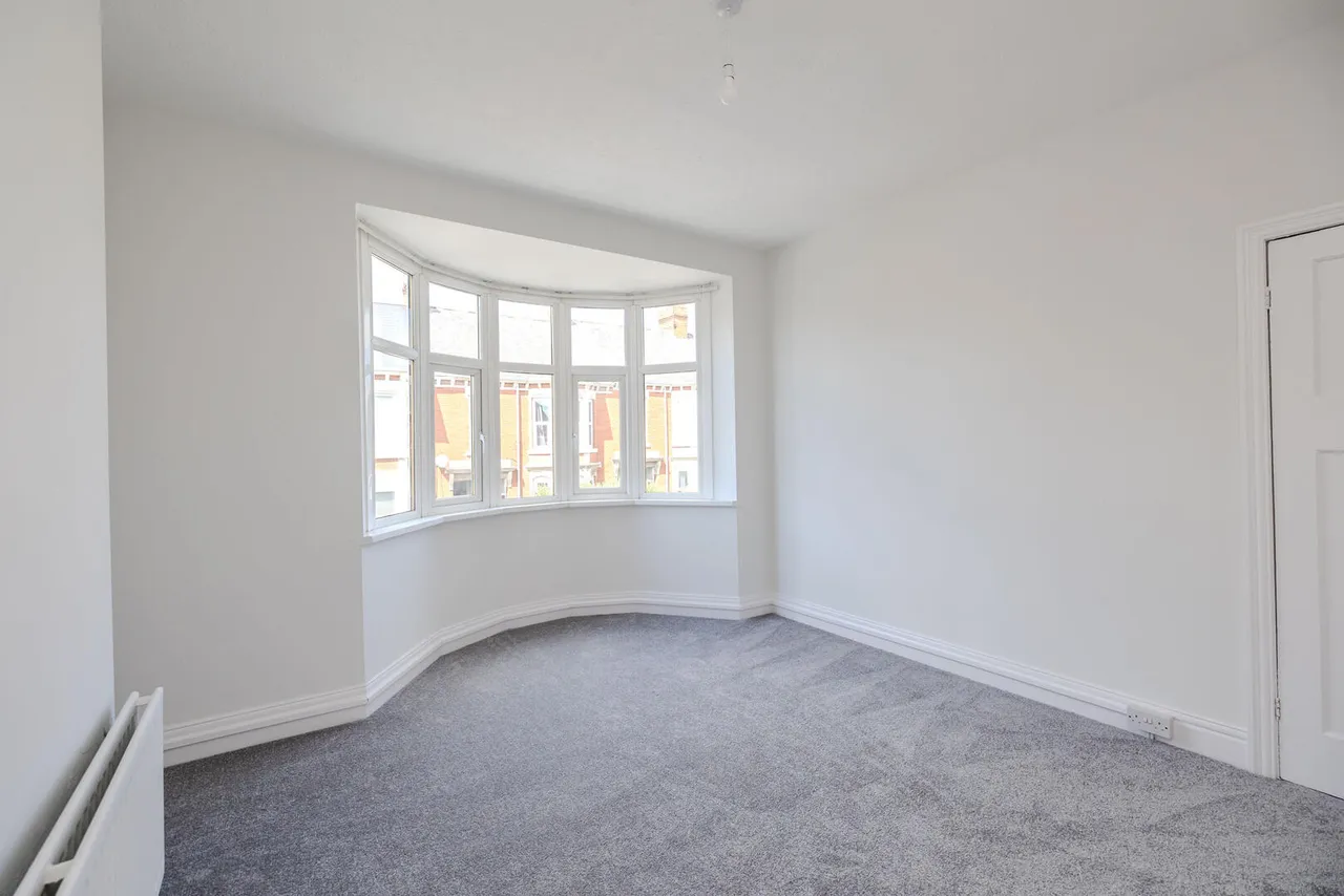 Addycombe Terrace, Heaton, photo 18