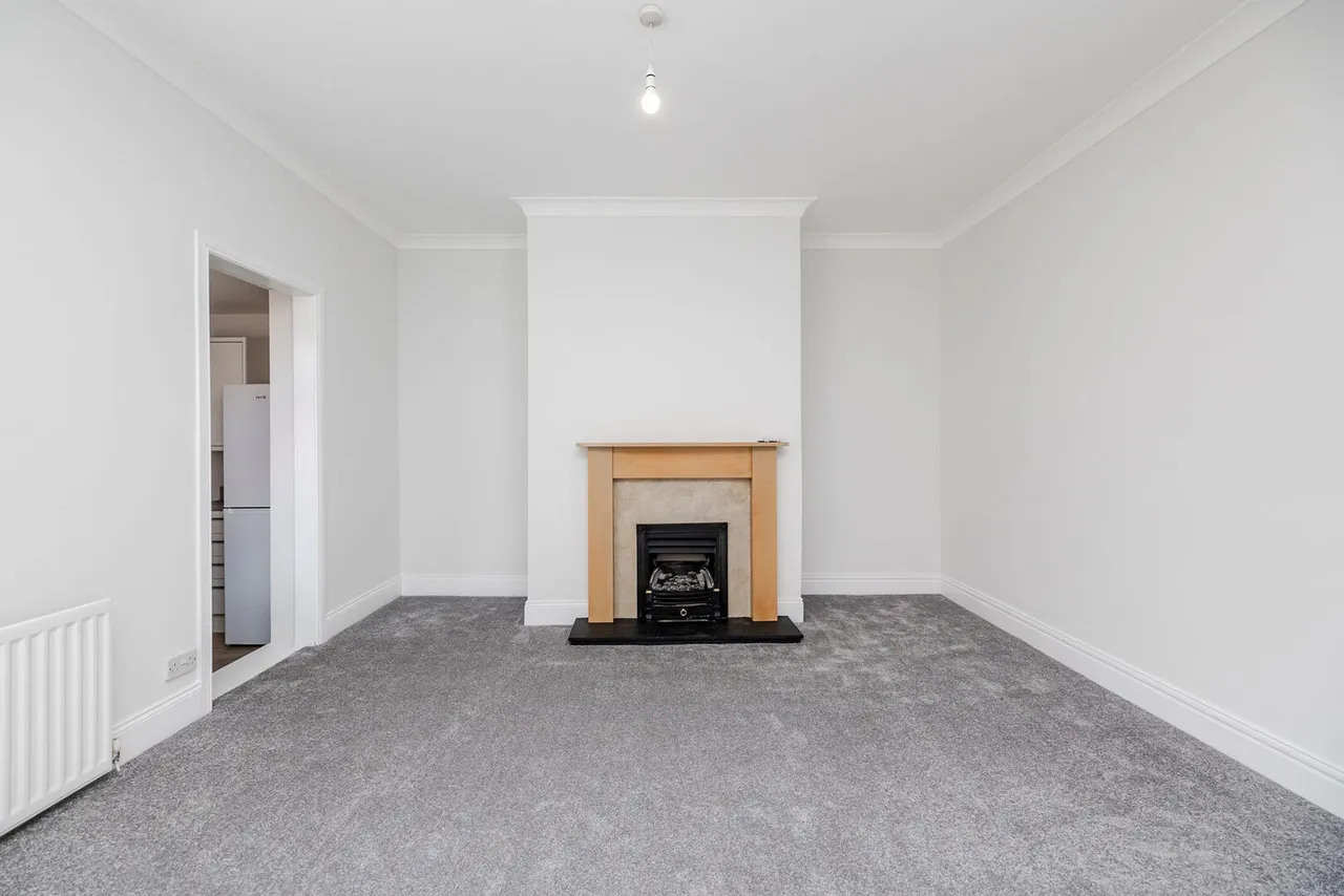 Addycombe Terrace, Heaton, photo 8