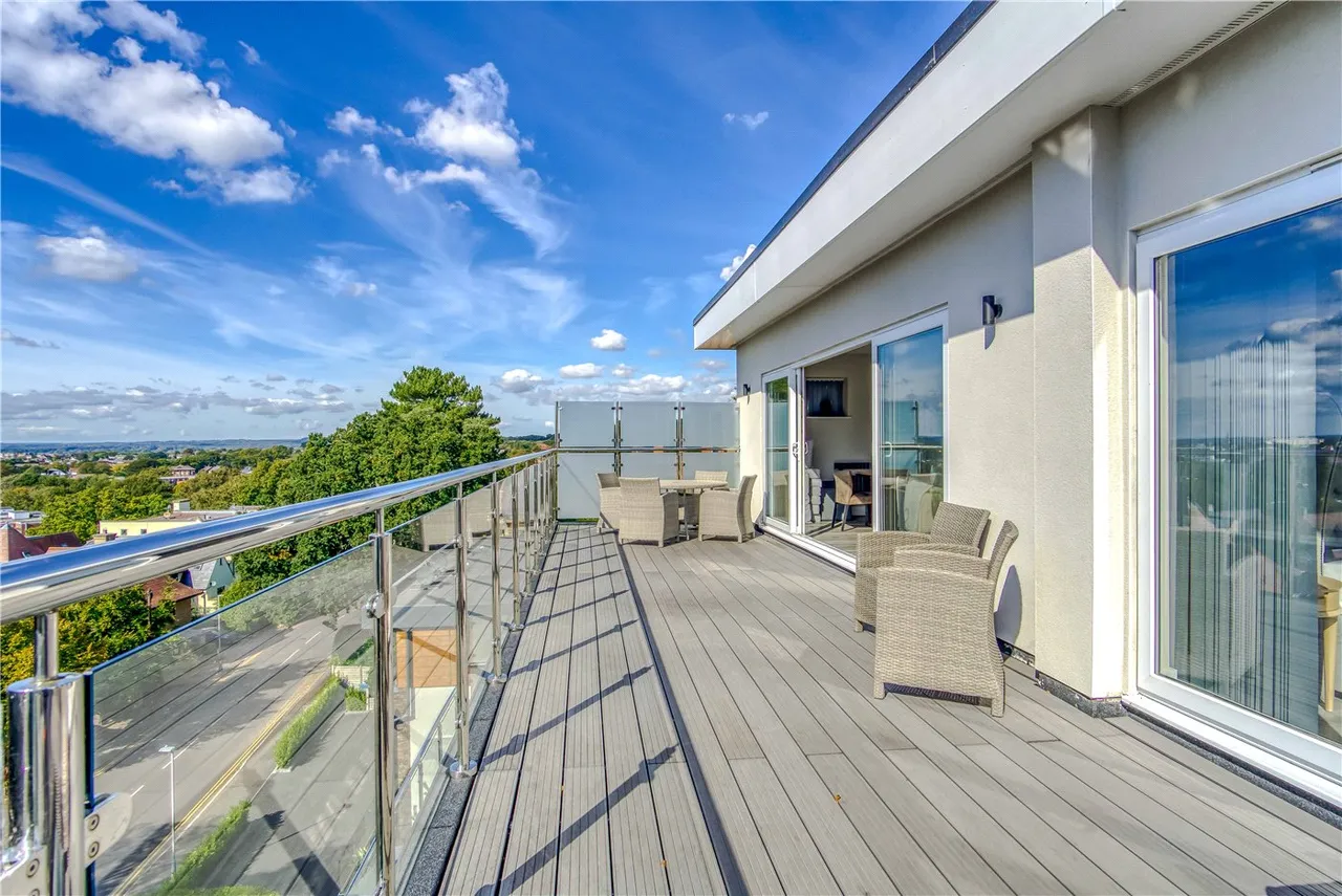 Windsor Road, Ashley Cross, Poole, Dorset, BH14, photo 11