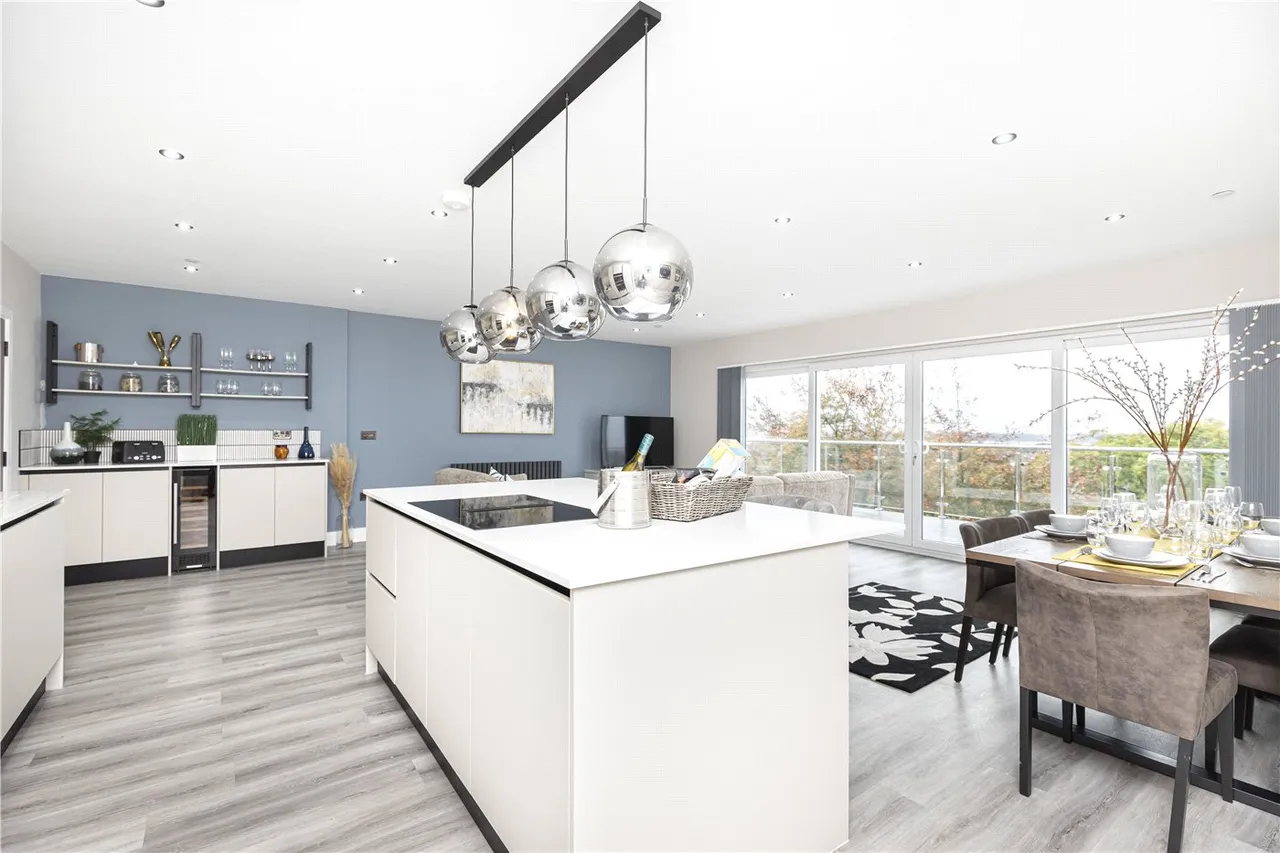 Windsor Road, Ashley Cross, Poole, Dorset, BH14, photo 2