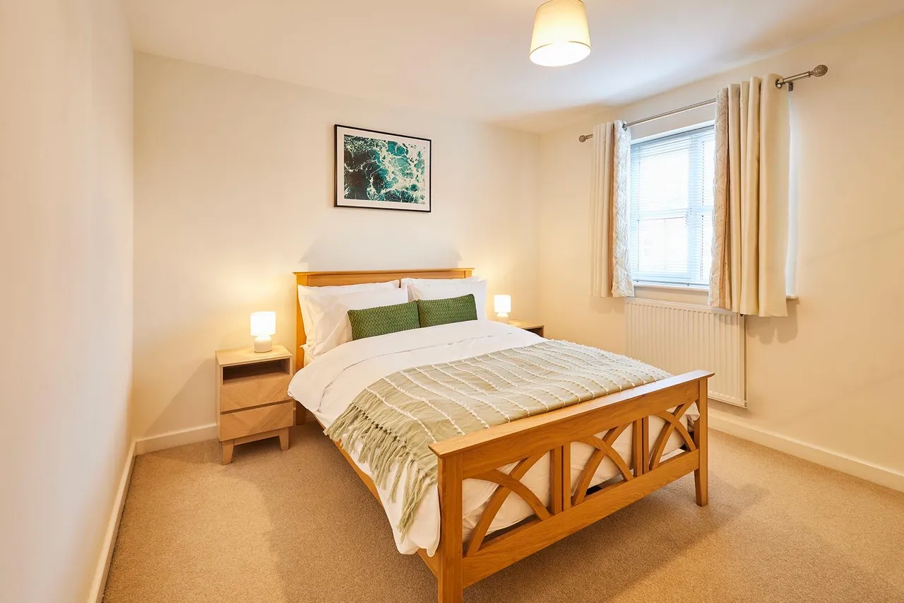 Blakeholme Court, Burton upon Trent, DE14, photo 12