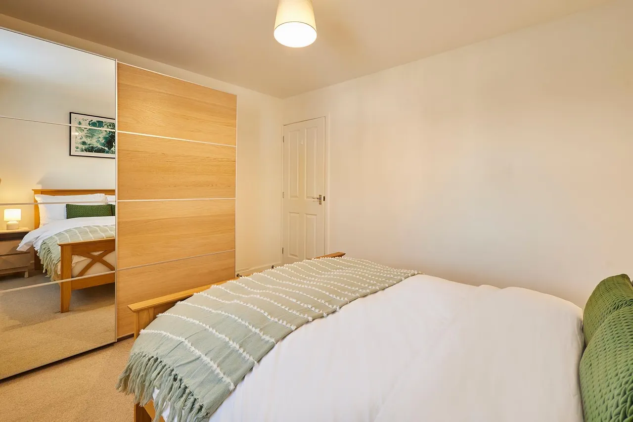 Blakeholme Court, Burton upon Trent, DE14, photo 8
