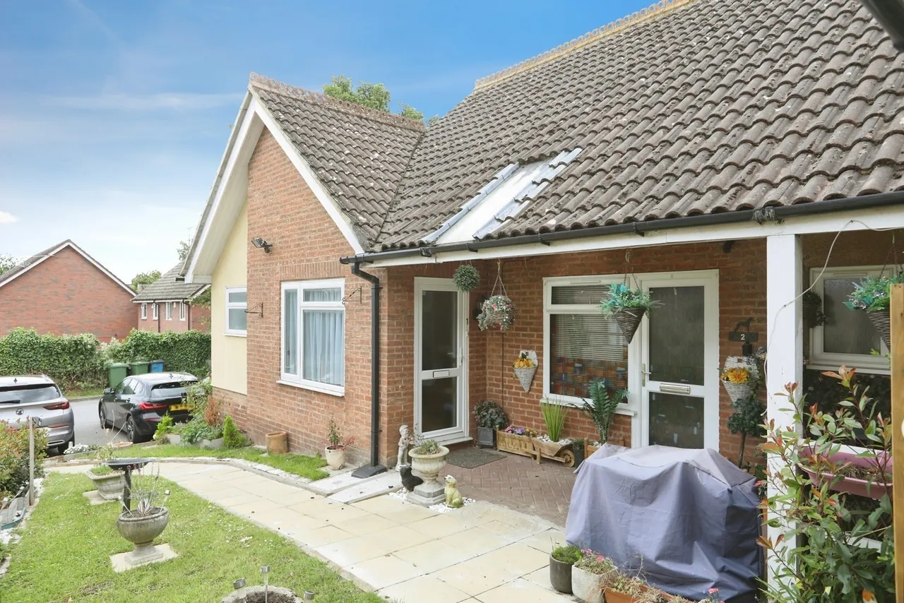 Walnut Tree Drive, Sittingbourne, ME10, photo 9