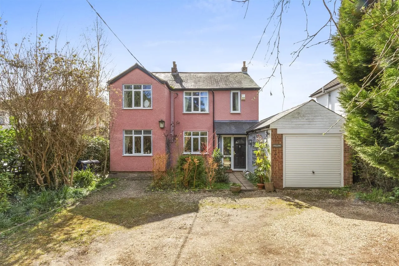 Sheepcote Dell Road, Holmer Green, HP15, photo 2