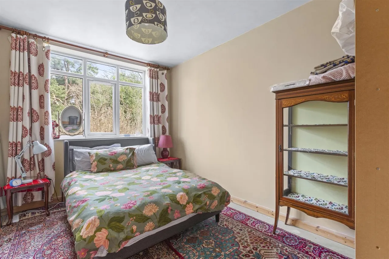 Sheepcote Dell Road, Holmer Green, HP15, photo 15