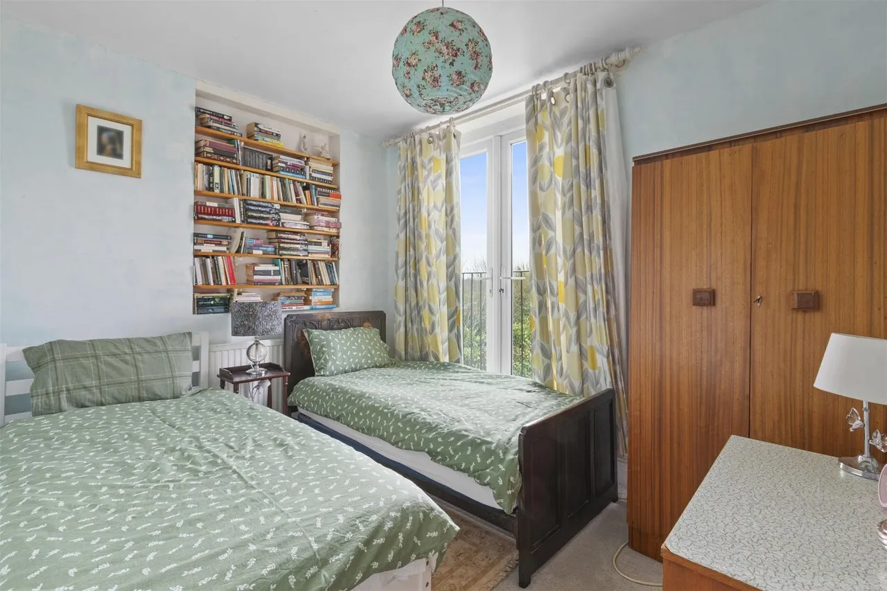 Sheepcote Dell Road, Holmer Green, HP15, photo 13