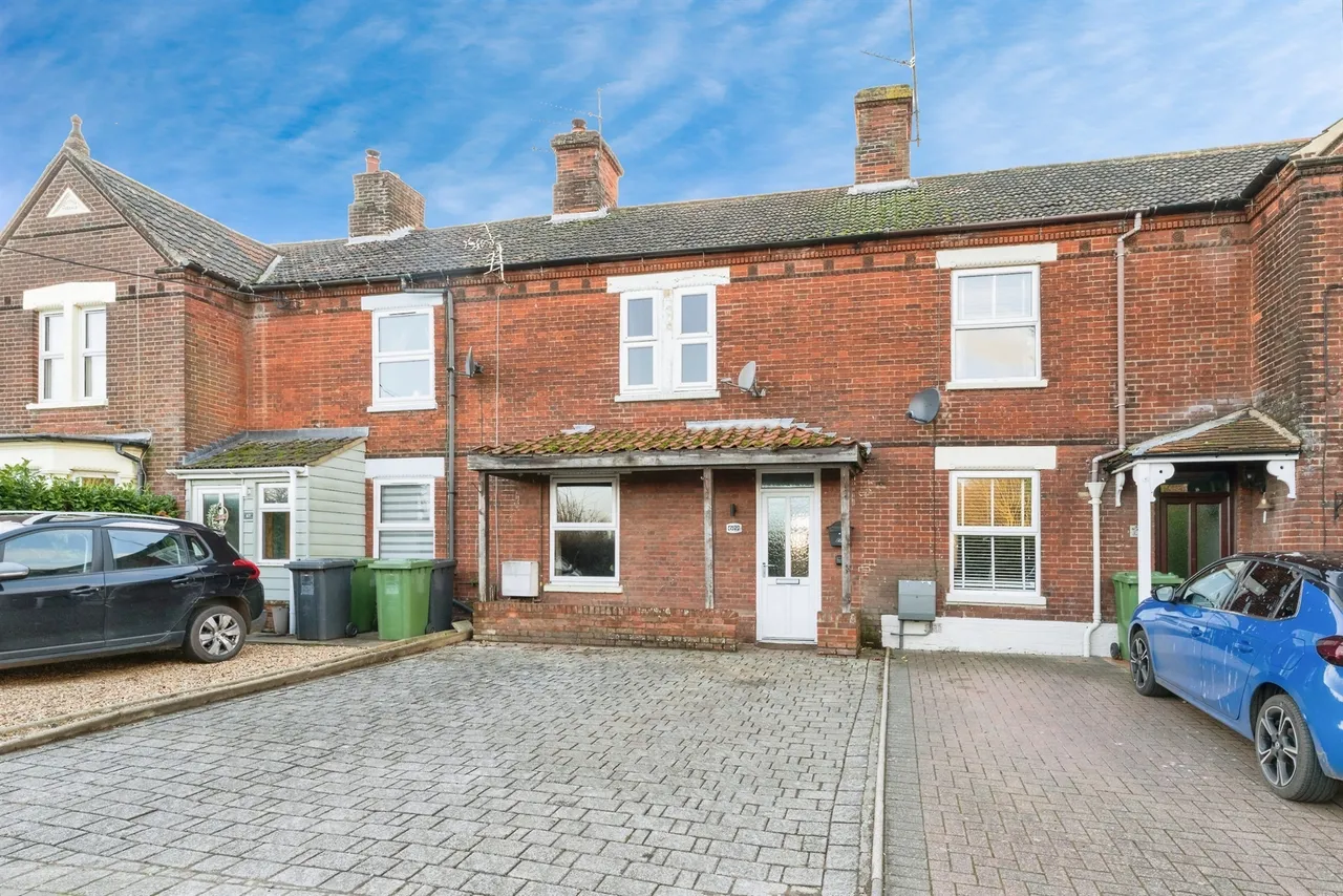 3 bed house for sale — Queens Road, Fakenham