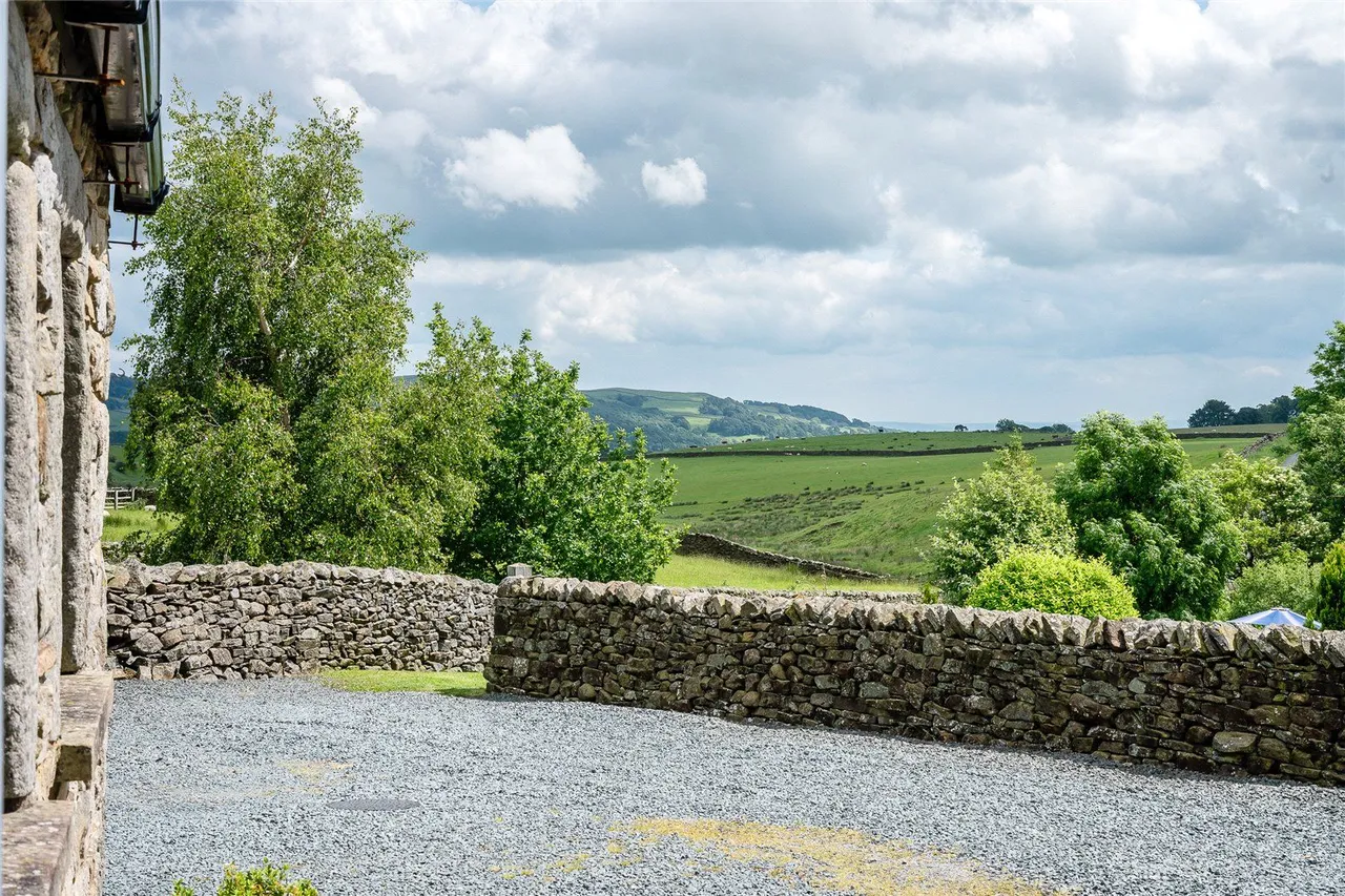 Giggleswick, Settle, BD24, photo 32