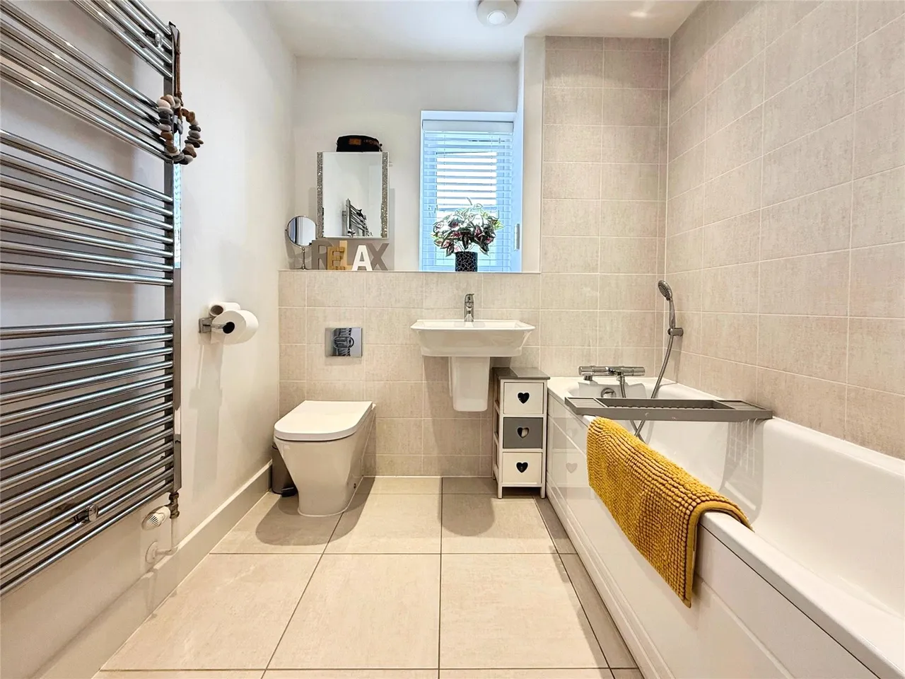 Dashers Close, Crowthorne, Berkshire, RG45 6GX, photo 5
